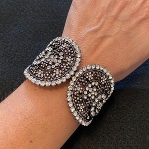 Costume jewelry bangle